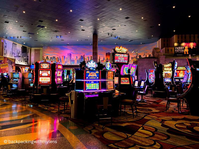 Canlı Casino Dünyasına Giriş: Oyunları ve Stratejileri Keşfedin